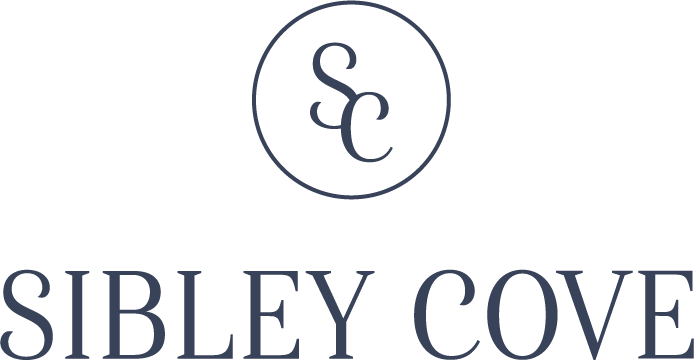 the logo or sign for the hotel